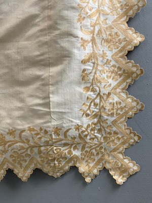 Aleppo Ottoman period Aghahbani edged silk bedcover (225 x 174cm)