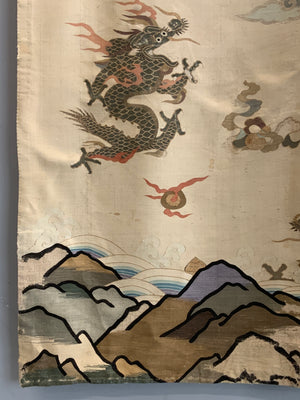 Japanese Edo period antique kesi silk tapestry (205 x 136cm)