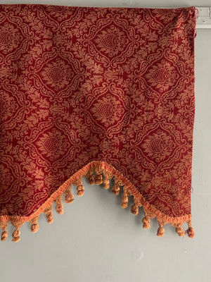 Victorian printed and etched velvet pelmet (112 x 63cm)