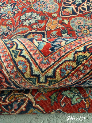 Fine vintage Kechan dozar rug (206 x 131cm)