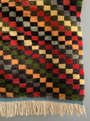 Turkish Karapinar chequered rug (135 x 100)