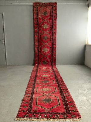 NWP Kurdish vintage red runner (556 x 86cm)