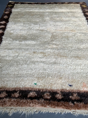 Turkish plain centre Tulu rug (165 x 117cm)