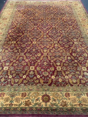Mughal design Indian carpet (435 x 311cm)