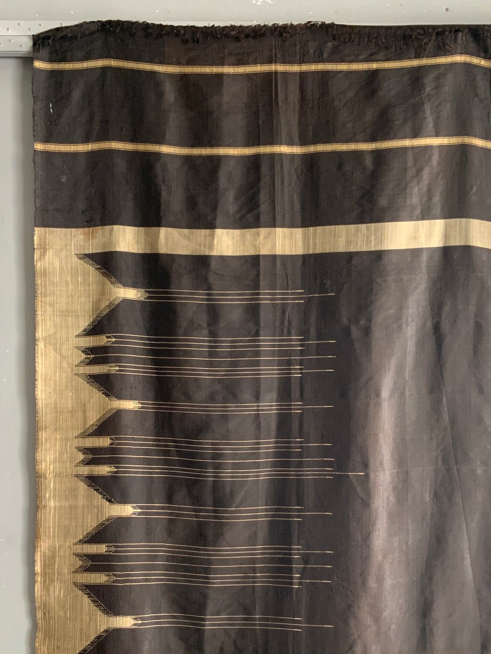 Syrian antique Abba / Abeya type silk (196 x 98cm)
