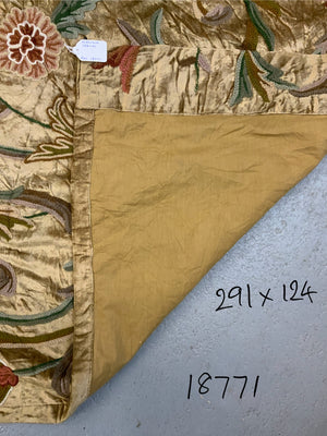 Kashmir vintage crewel work (291 x 124cm)