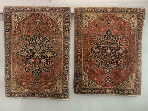 Pair of vintage Sarouk rugs (140 x 105cm)