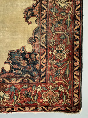 Sarouk antique rug (196 x 128cm)