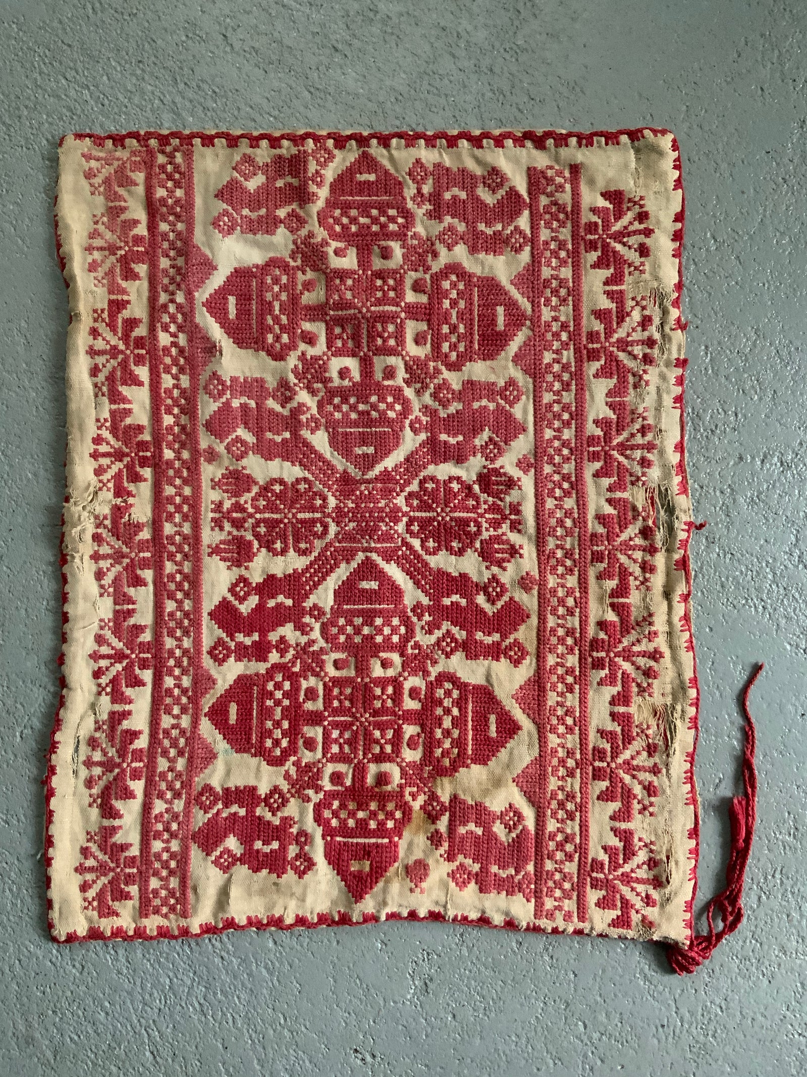 Hungarian antique cushion cover (56 x 45cm)