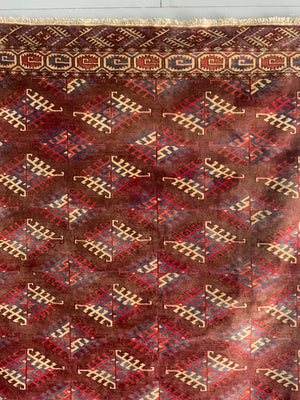 Turkmen Yomut vintage carpet (310 x 205cm )