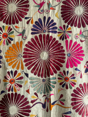 Indian Gujarat embroidery (146 x 125cm)