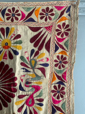 Indian Gujarat embroidery (146 x 125cm)