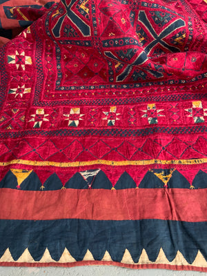 NW Indian antique Gujarat floss silk embroidered cover (126 x 126)