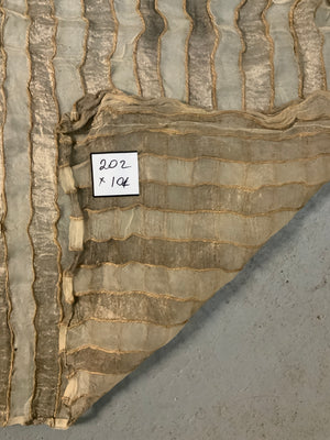 Silk and lamé (202 x 104cm)