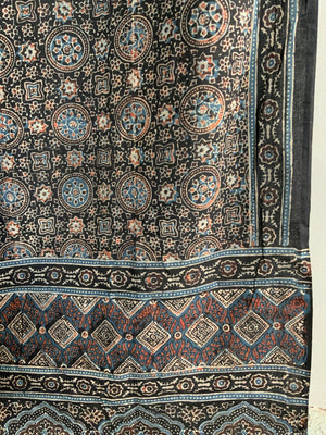 Indo-Pak genuine Adrakh / Adrak cotton shawl (260 x 82cm)