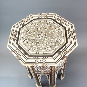 Cairo vintage octagonal table in MOP (58 x 44cm)