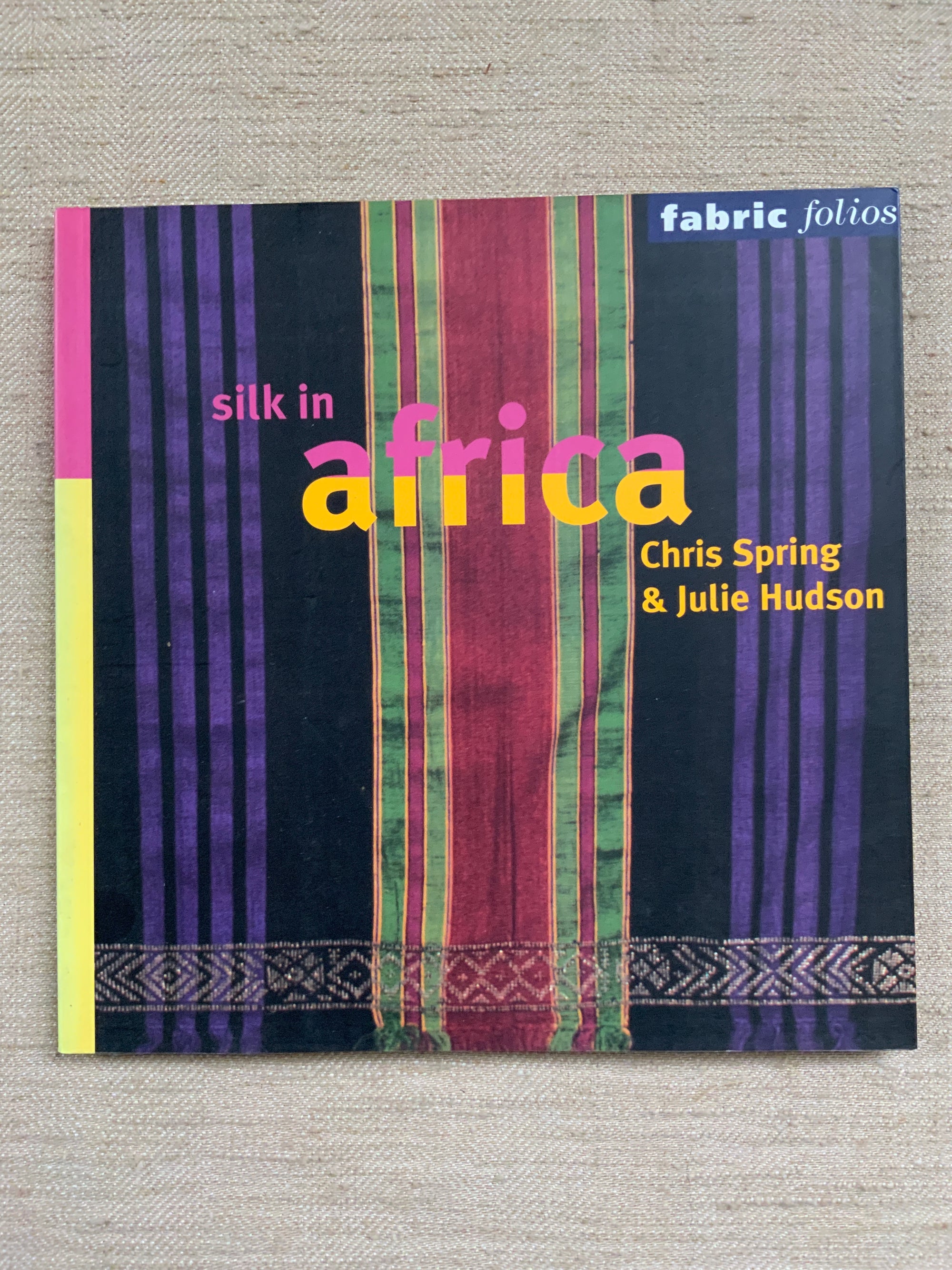 Spring & Hudson. : Silk in Africa