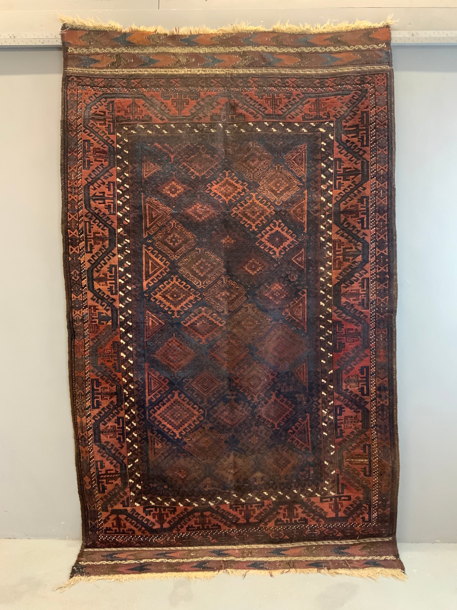 Balouch antique carpet (253 x 154cm)