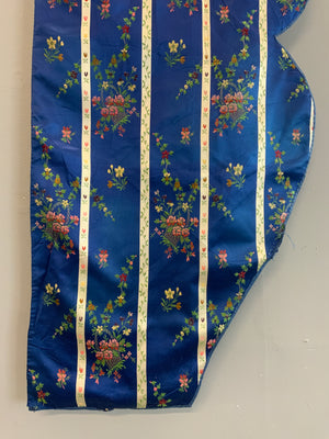 Blue striped silk pelmet (165 x 195cm)
