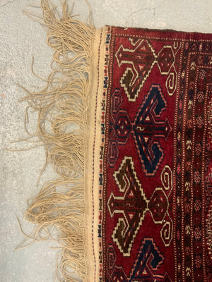 Turkmen Yomut carpet (377 x 221cm)