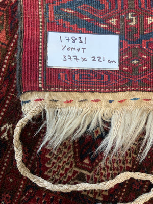 Turkmen Yomut carpet (377 x 221cm)