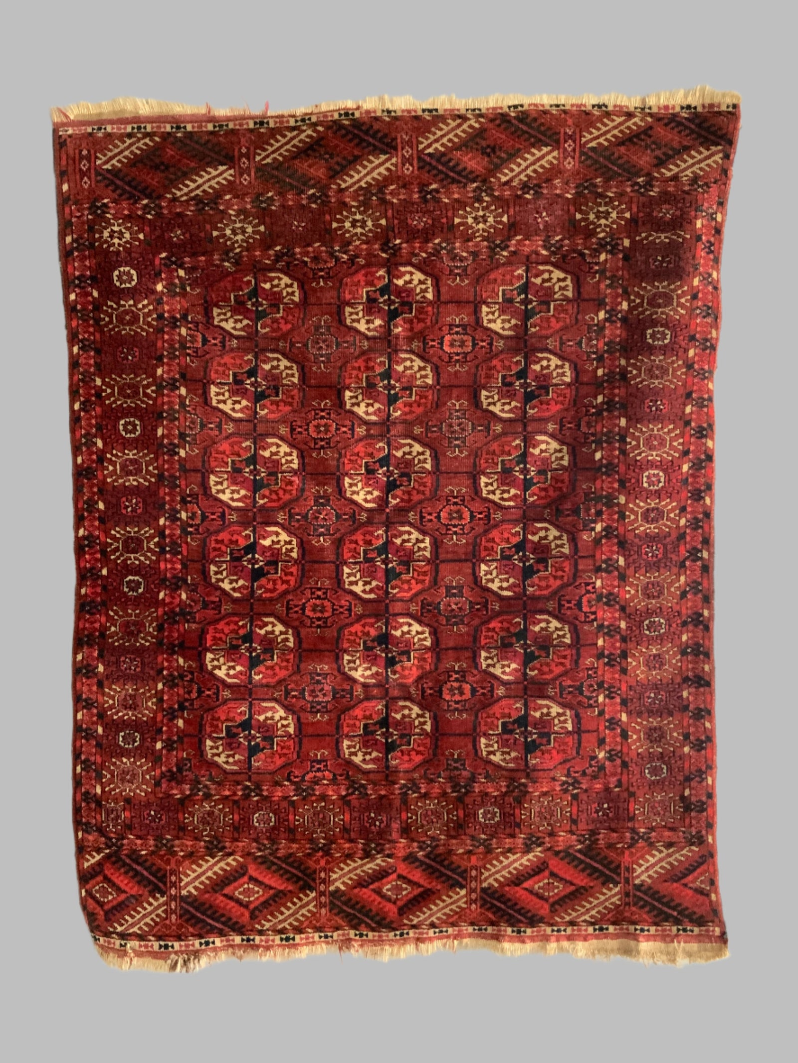 Turkmen antique Tekke small rug (136 x 108cm)