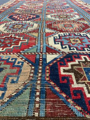 Caucasian Shirvan antique rug (211 x 106cm)