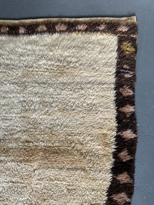 Turkish plain centre Tulu rug (165 x 117cm)
