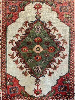 Turkish rug with Transylvanian design (219 x 173cm)