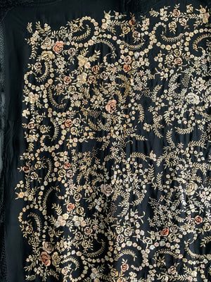 Chinese vintage small silk shawl *af (118 x 102cm)