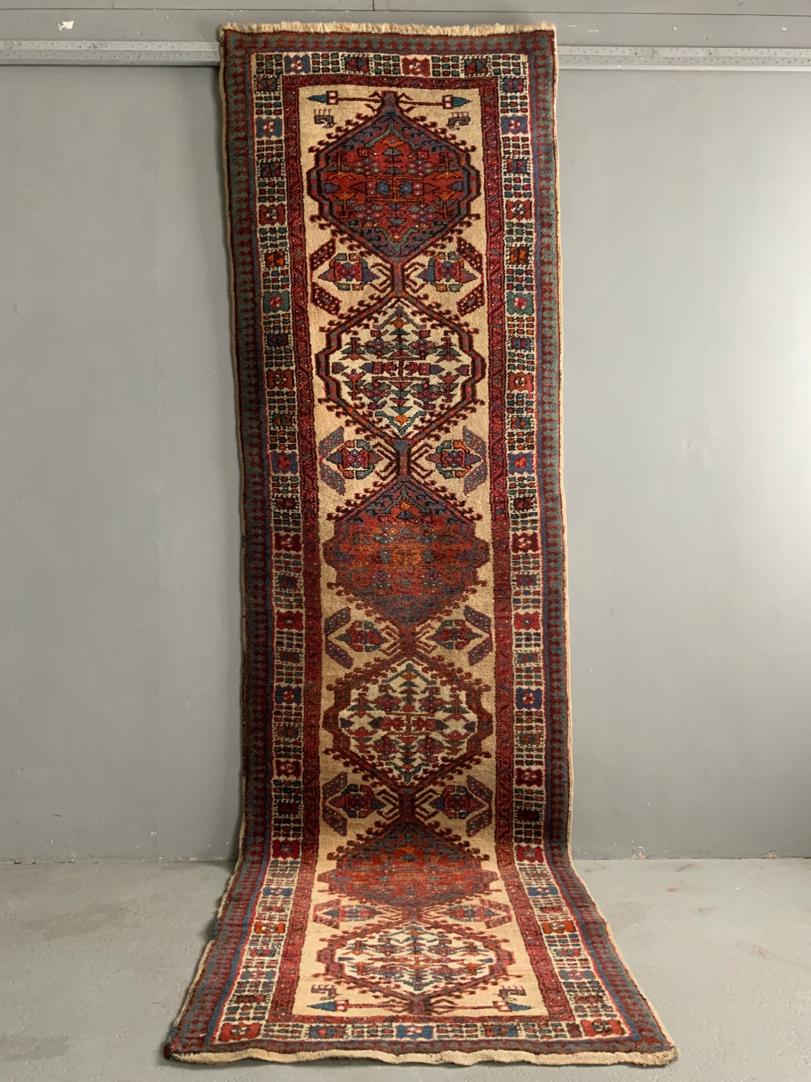 NWP Sarab vintage runner in camel hair (336 x 96cm)