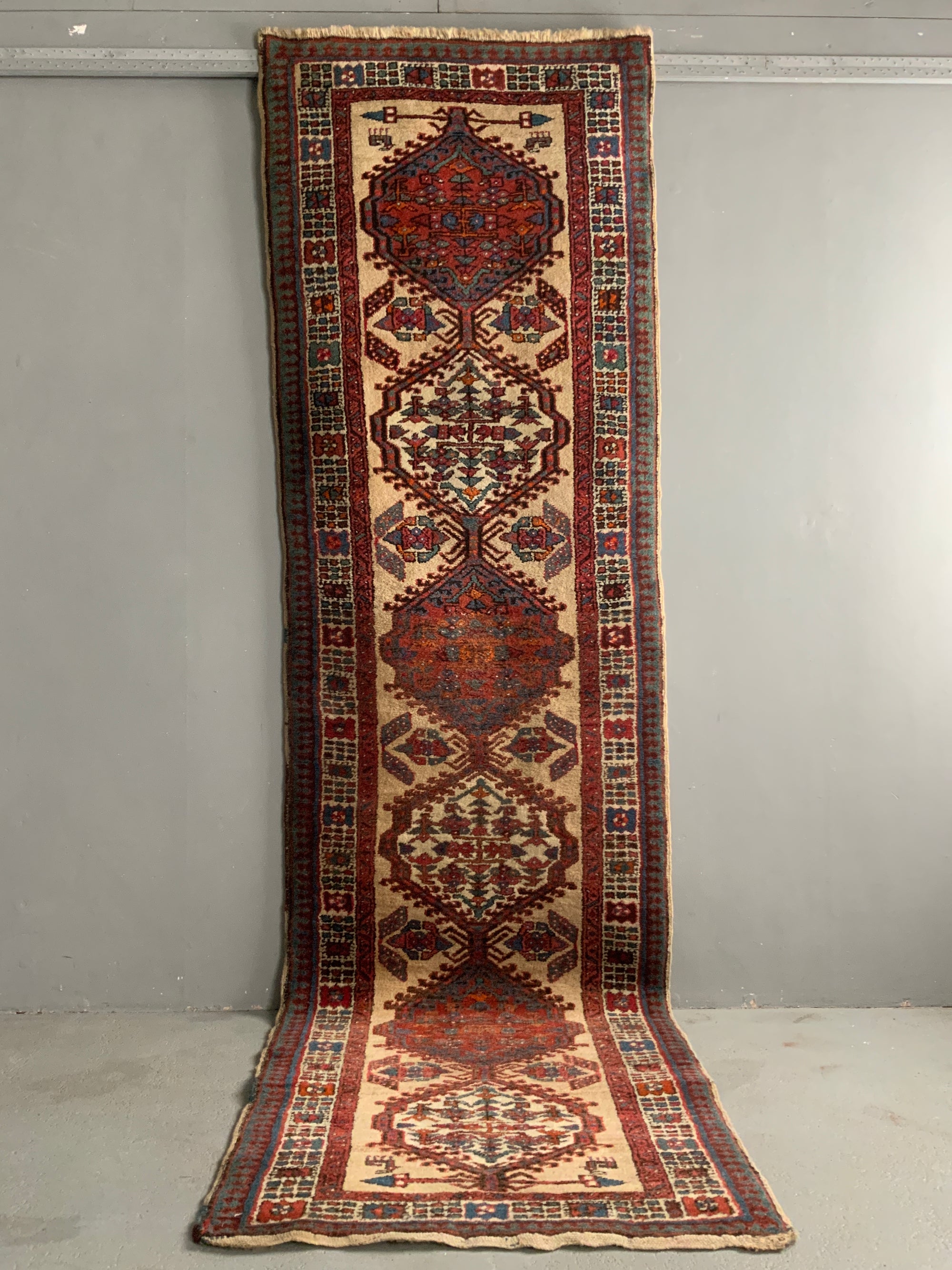 NWP Sarab vintage runner in camelhair (336 x 96cm)