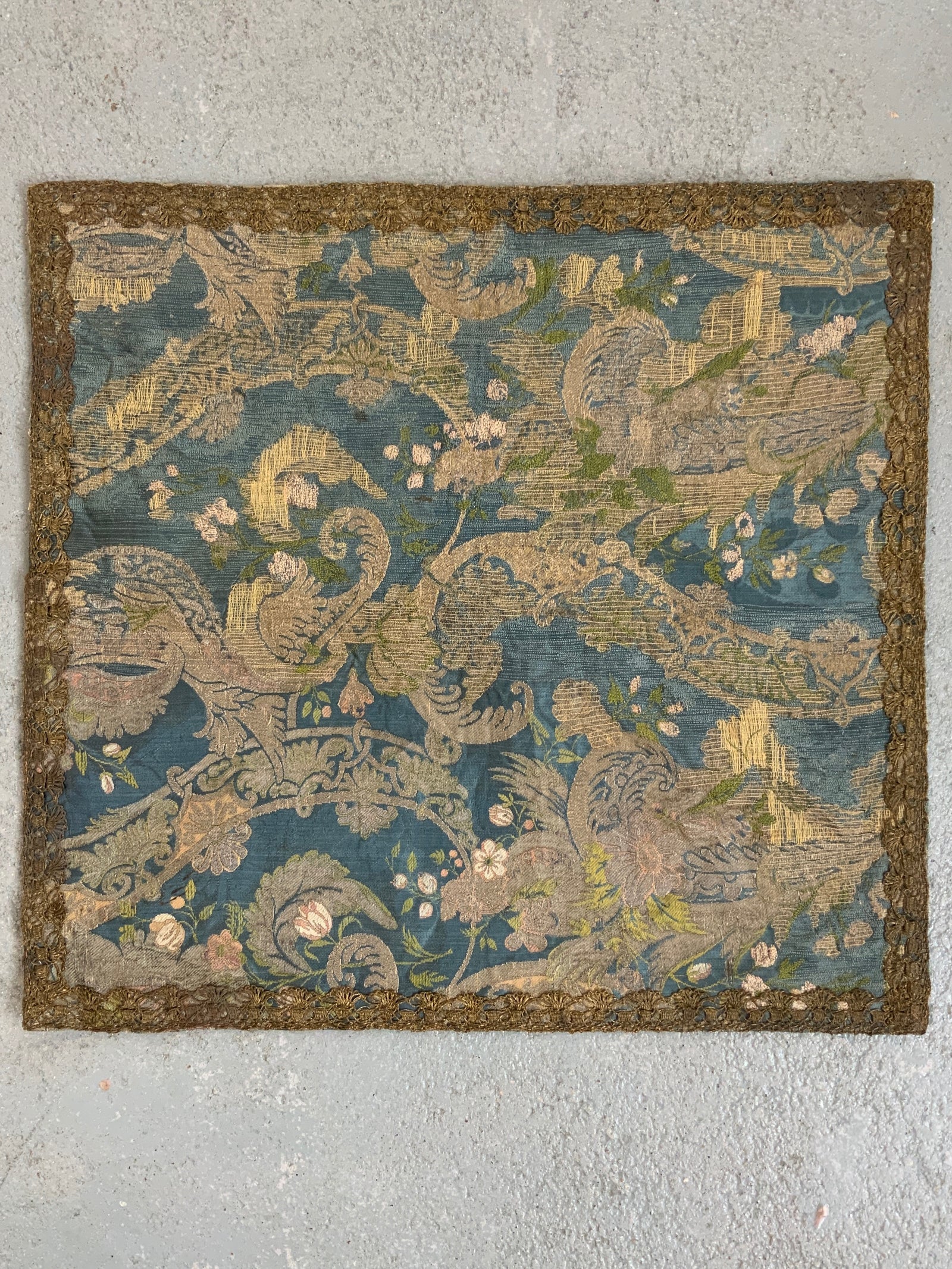 French brocade (53 x 51cm)