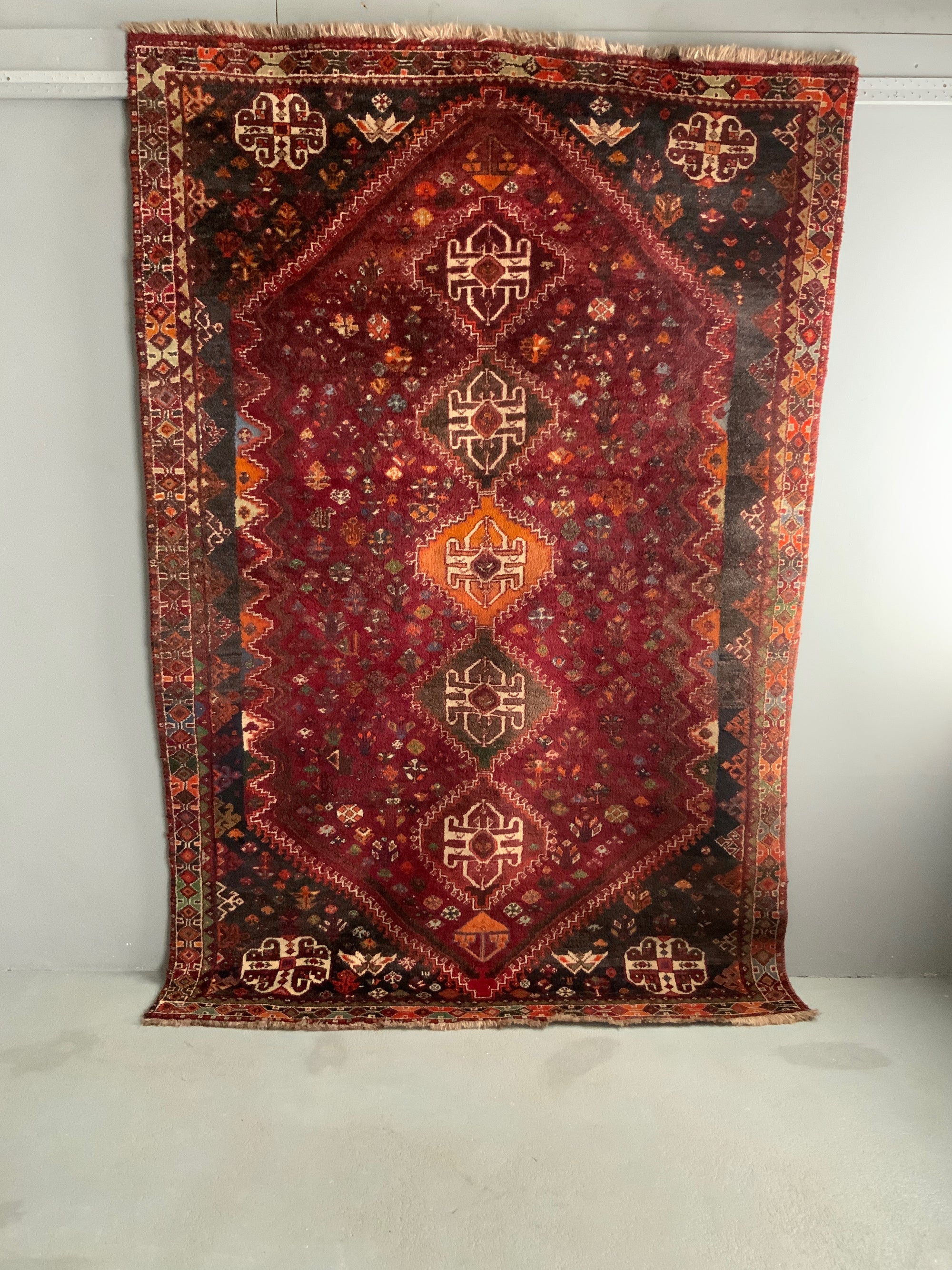Shiraz carpet (268 x 176cm)