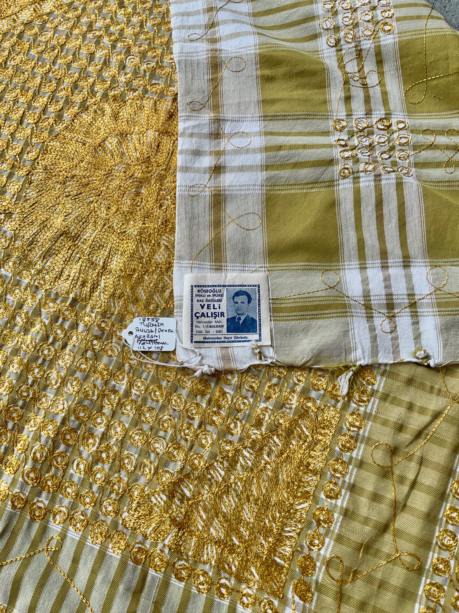 Turkish aghbani (112 x 108cm)