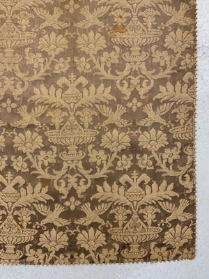 Italian silk vintage damask (145 x 127cm)