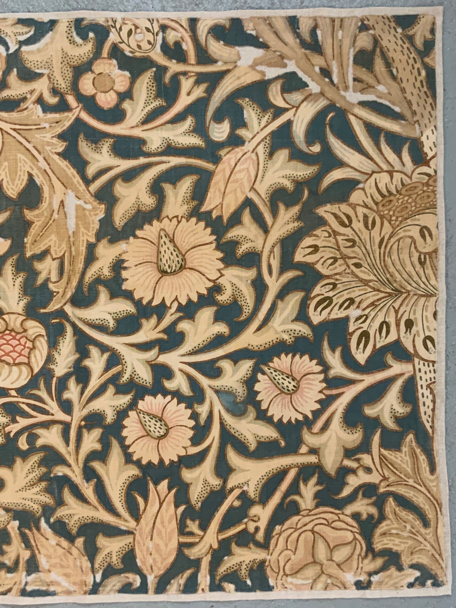 William Morris & Co. Trent design print (178 x 65cm)