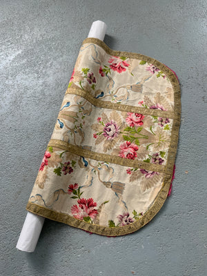 Ecclesiastical chasuble silk on cream (106 x 65cm)