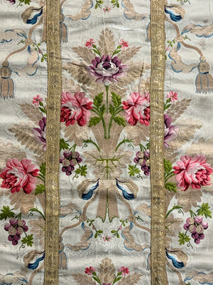 Ecclesiastical chasuble silk on cream (106 x 65cm)