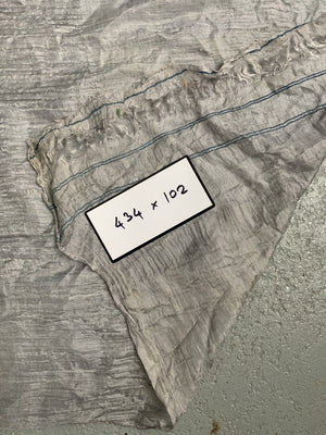 Uzbek fine antique silk (434 x 102cm)