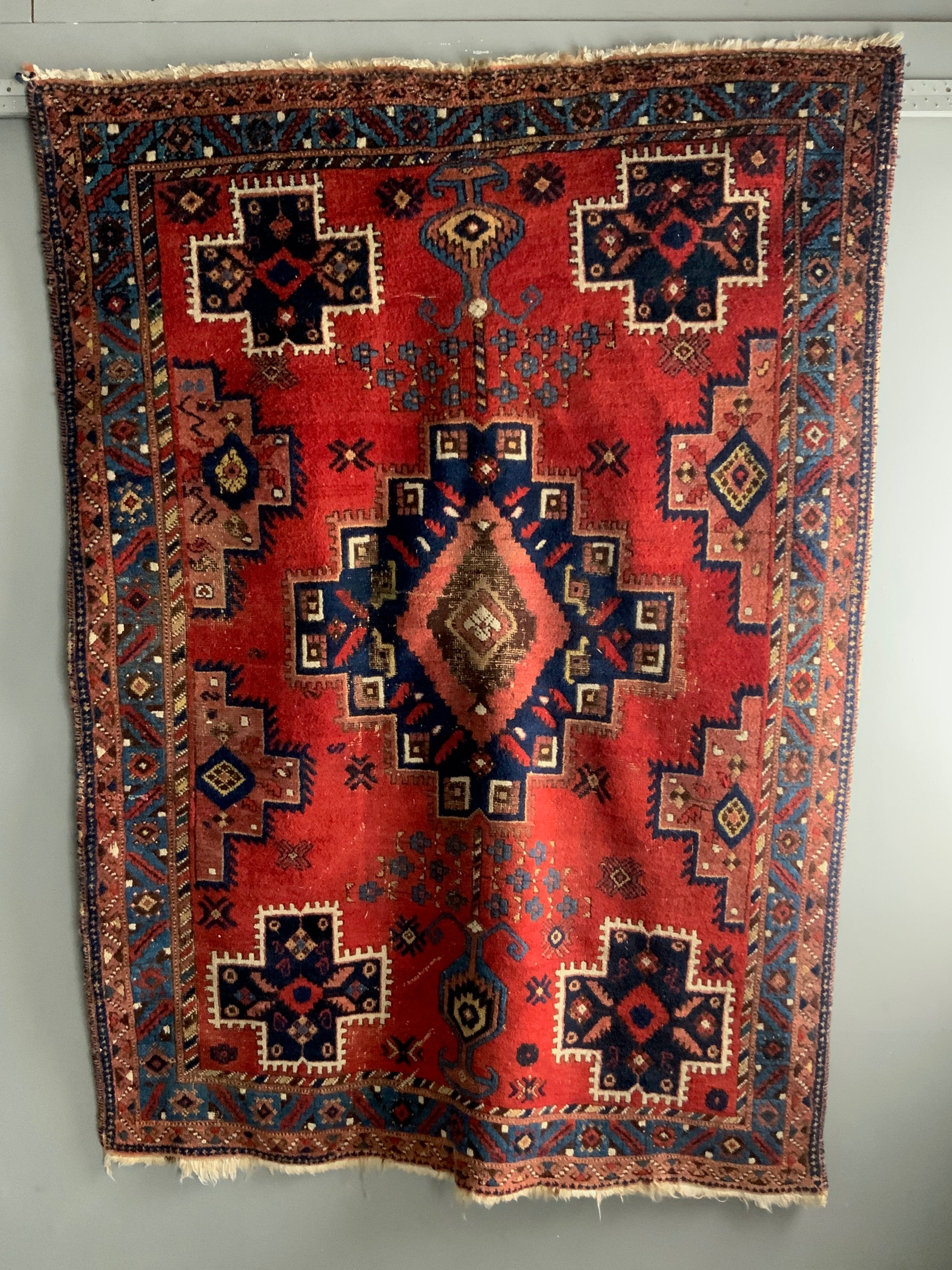 Afshar medallion rug (211 x 150cm)