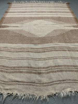 Kurdish fine wool blanket (142 x 100cm)