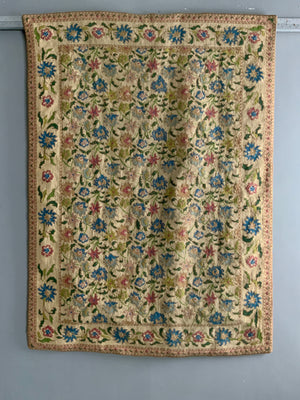 European chainstitch rug (168 x 122cm)