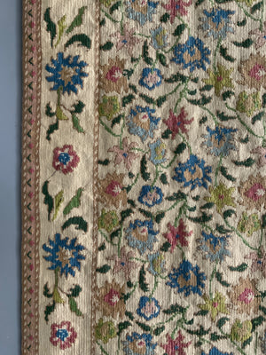 European chainstitch rug (168 x 122cm)