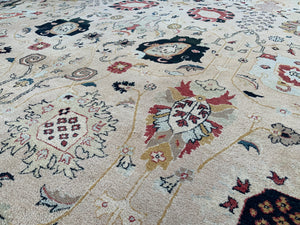 Indian modern oversize carpet (550 x 360cm)