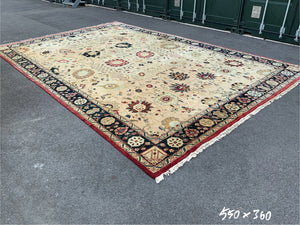 Indian modern oversize carpet (550 x 360cm)