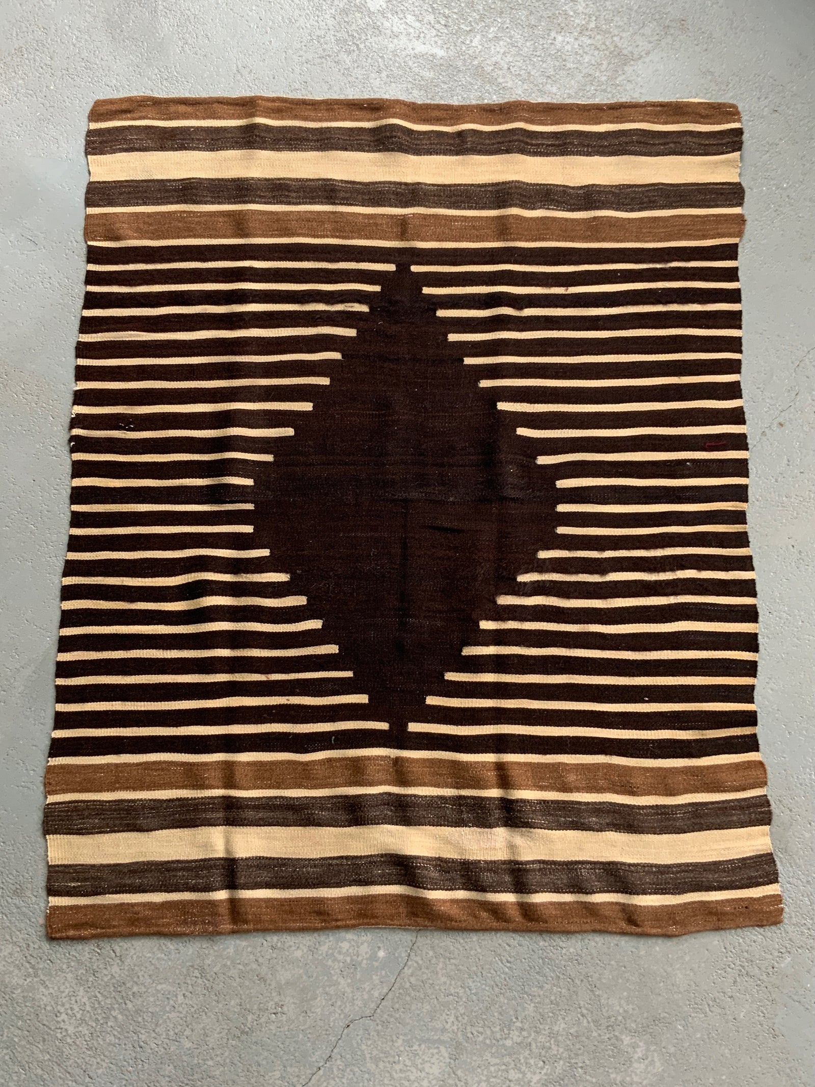 Turkish vintage E. Anatolian Siirt lightweight mohair kilim (156 x 125cm)