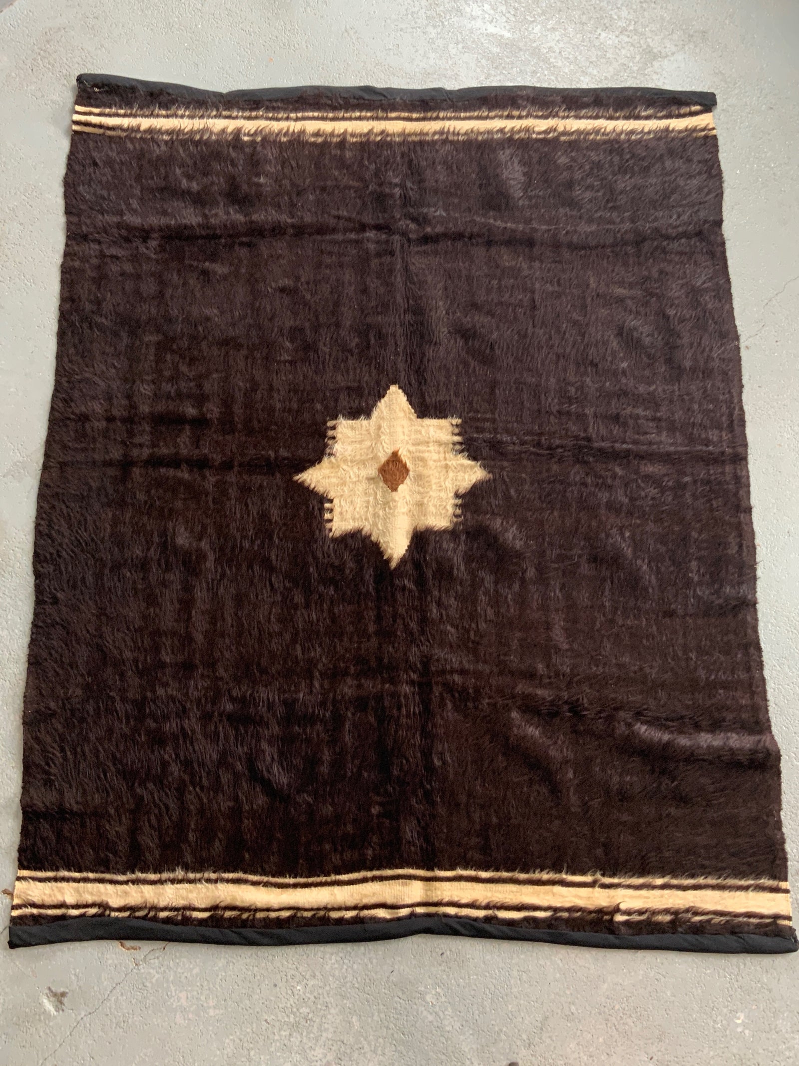 Turkish vintage E. Anatolian Siirt lightweight mohair kilim (190 x 155cm)