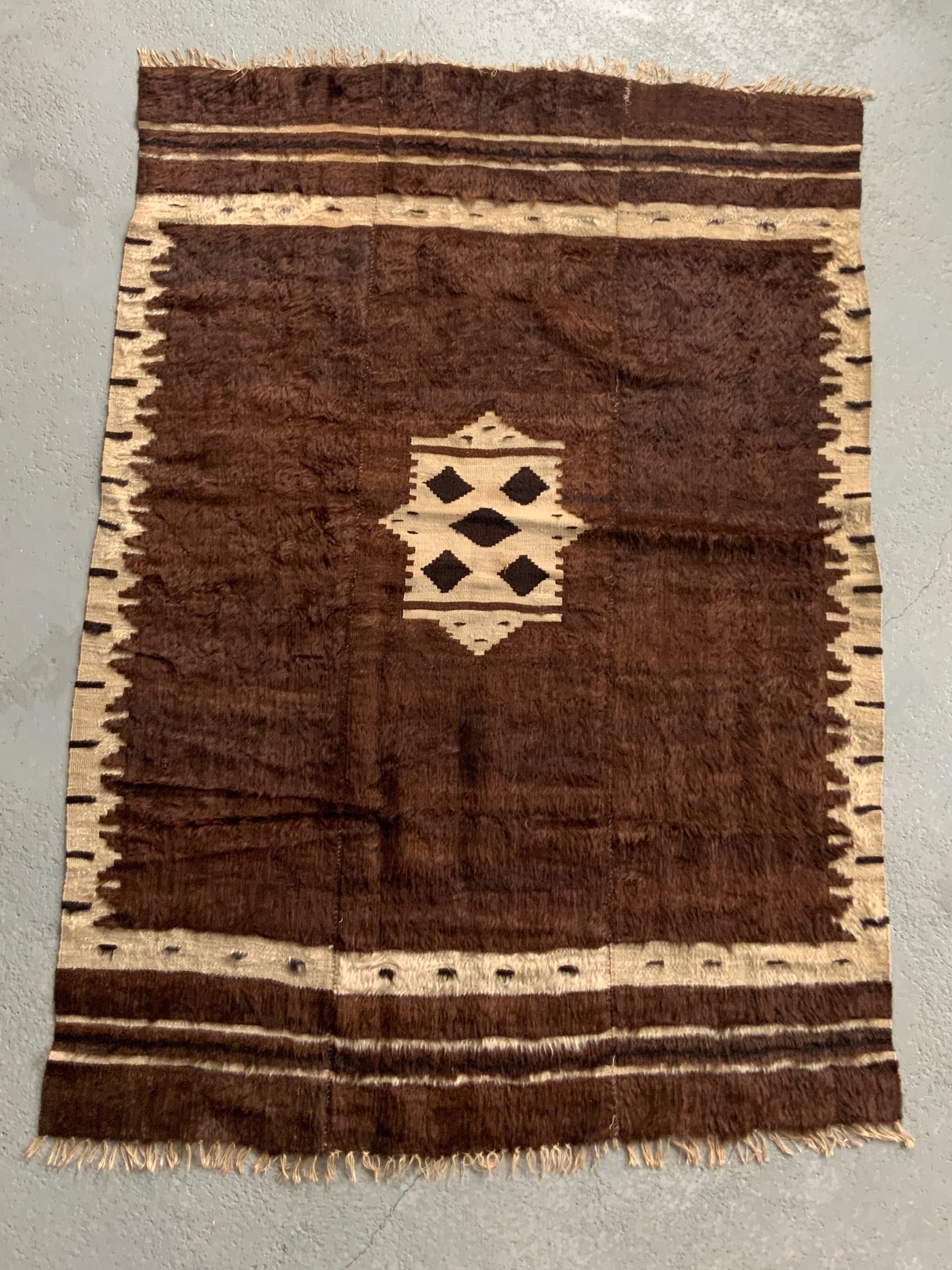 Turkish vintage E. Anatolian Siirt lightweight mohair kilim (176 x 124cm)