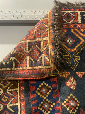 Louri antique rug (202 x 128cm)